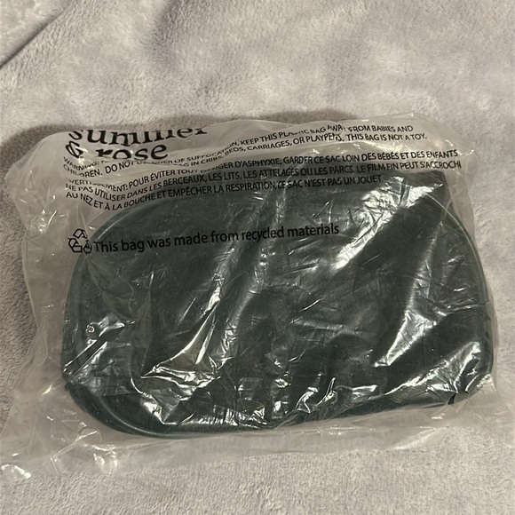 NEW Summer & Rose Velvet Quilted Teal Belt Bag - Picture 2 of 2